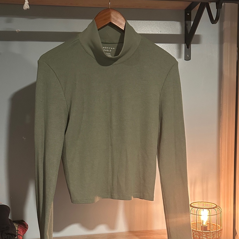 American Eagle Outfitters Olive Cowl Neck waffle long sleeve - XL
